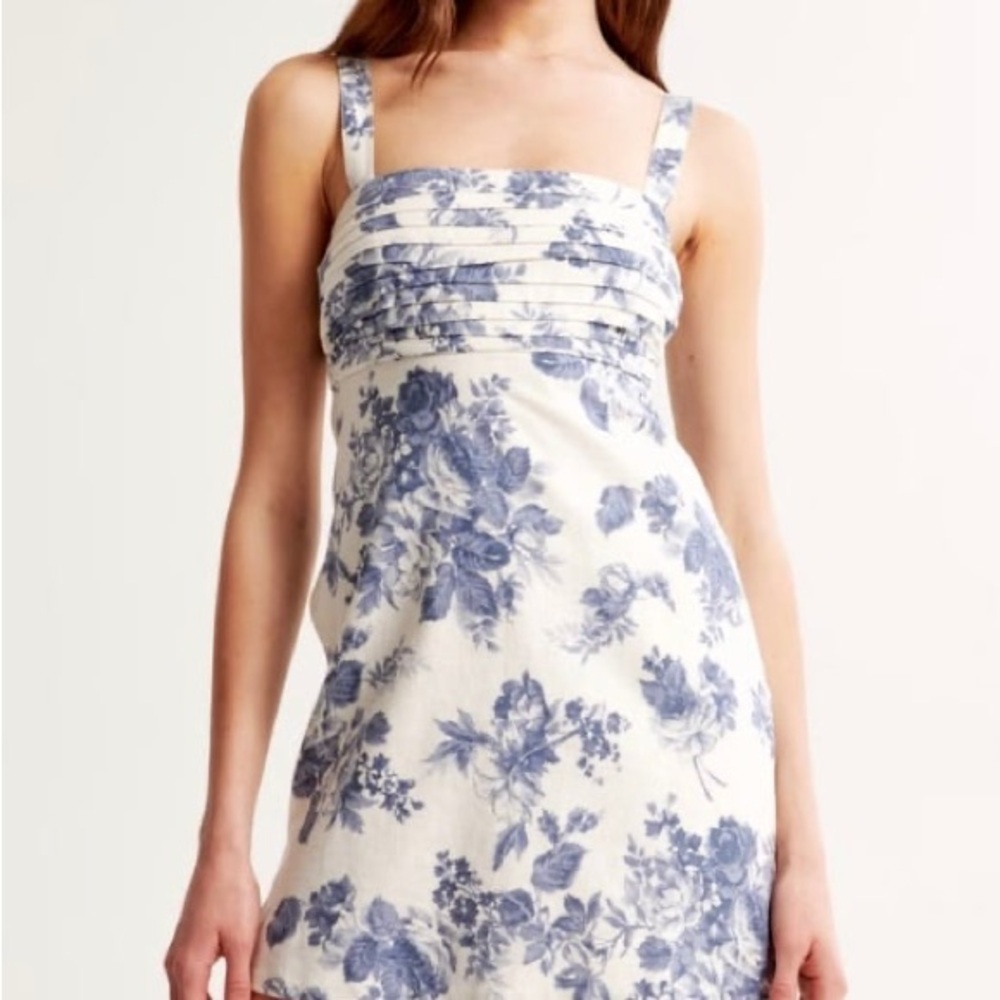 Abercrombie Linen Blend Floral Blue and White Skort Dress